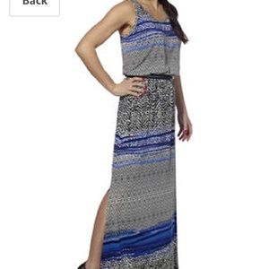 Maxi dress with blue & black design